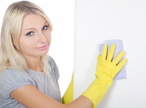 Harringay cleaner deep cleaning a modern kitchen